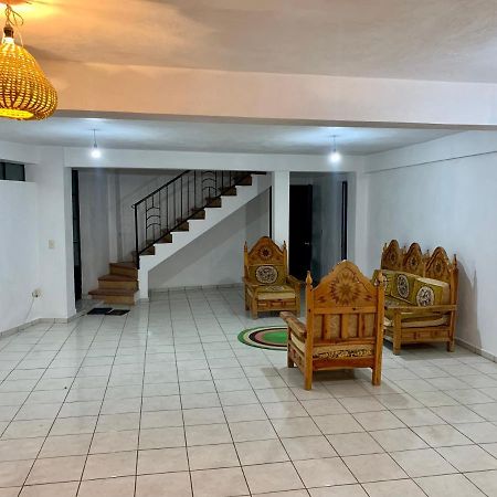 塔斯科·德·阿拉尔孔 Casa Mila酒店 外观 照片