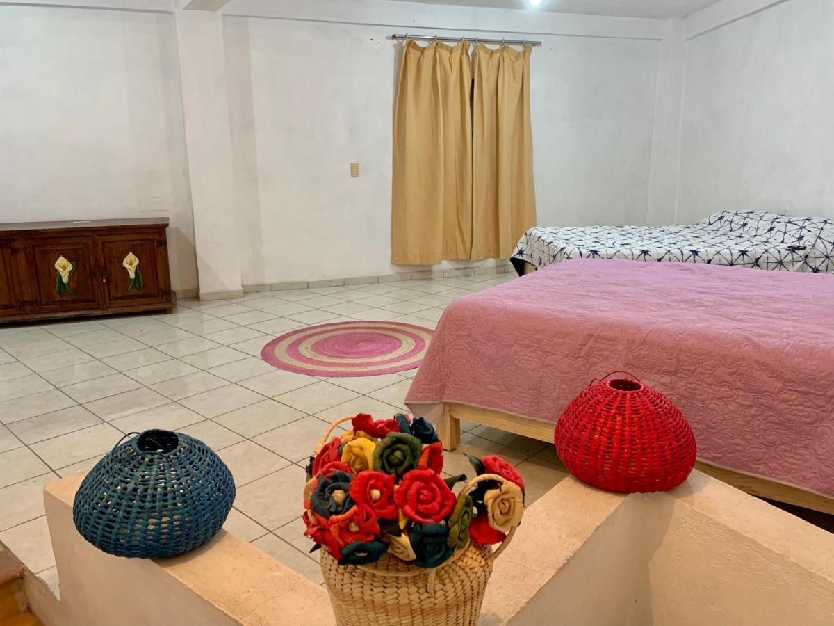塔斯科·德·阿拉尔孔 Casa Mila酒店 外观 照片
